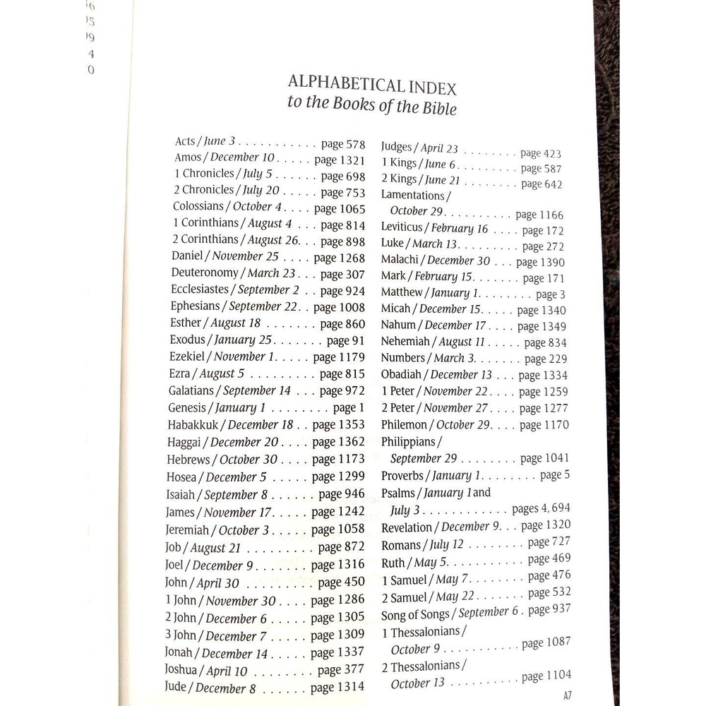 The One Year Study Bible NLT 2004 Paperback – Tyndale House – Daily Reading Plan - Picture 8 of 12
